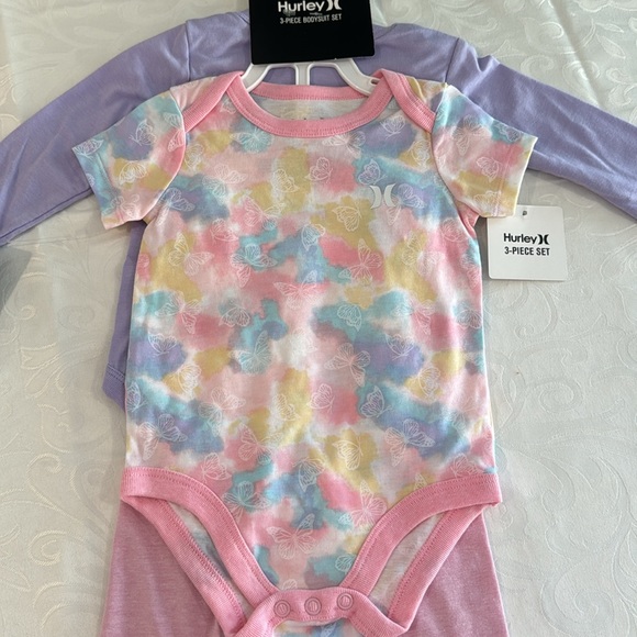 Hurley 3 piece bodysuit set. 9 months. - Picture 2 of 7
